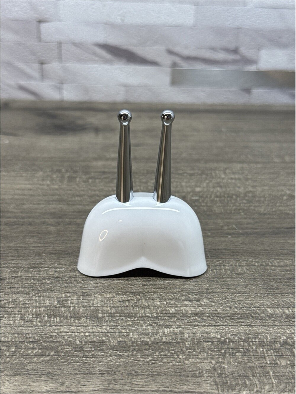 NuFace Trinity Effective Lip And Eye Microcurrent Attachment White